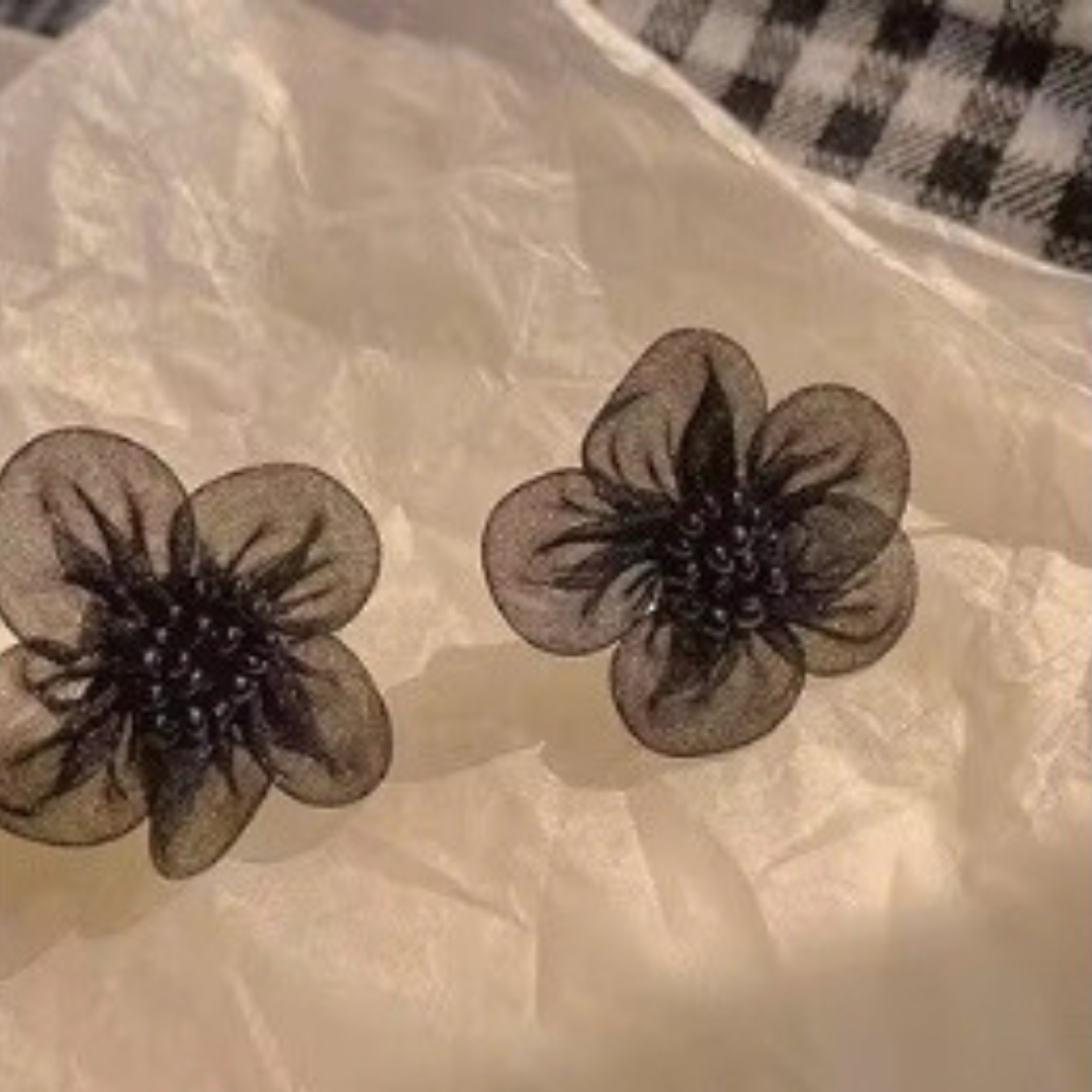 Flower Earrings Black