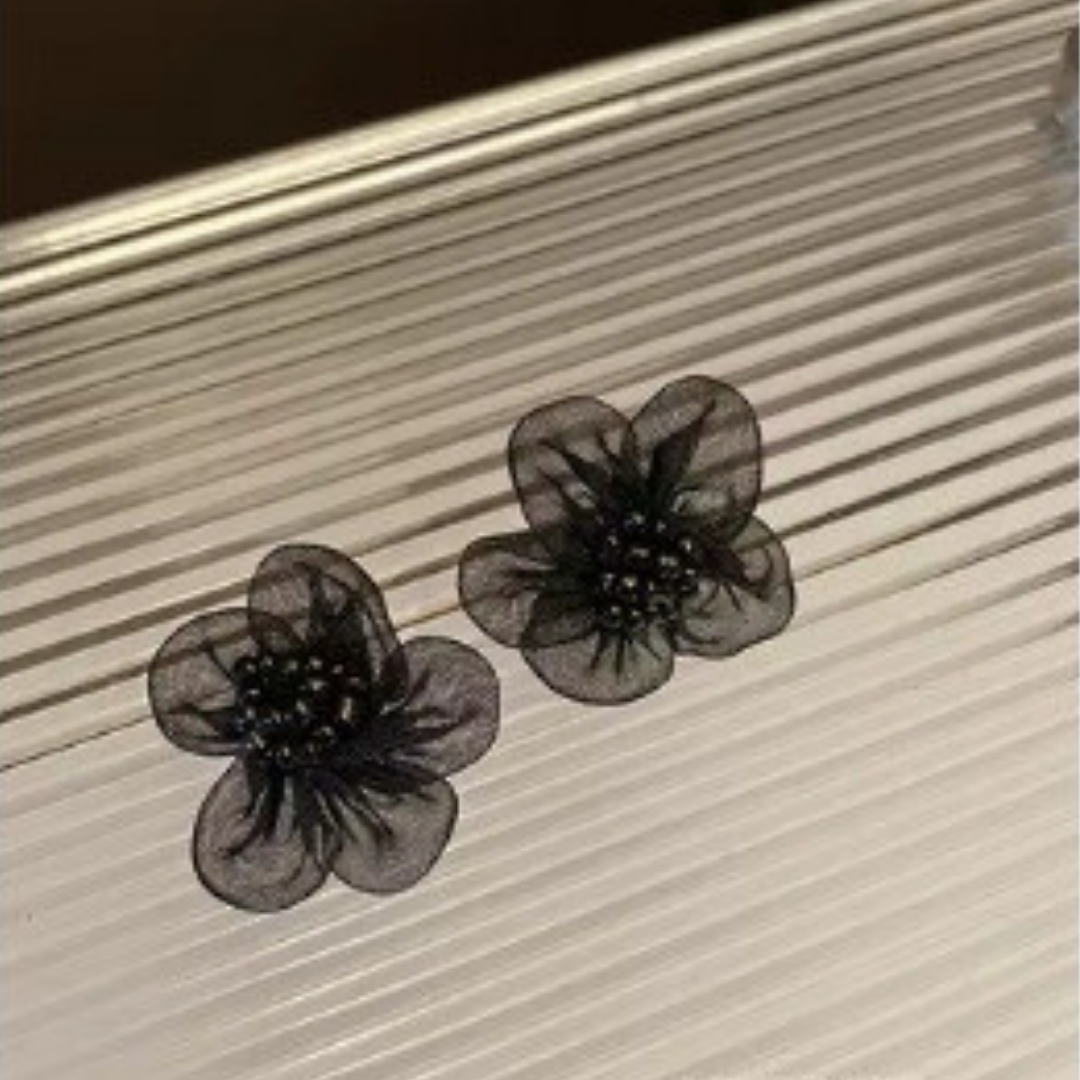 Flower Earrings Black