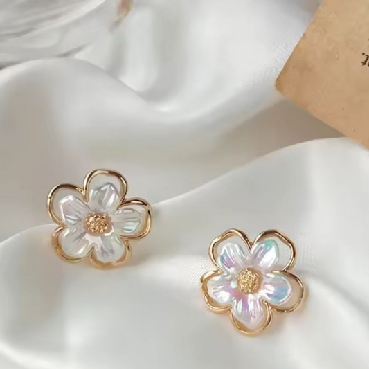 Flower Minimal Earrings