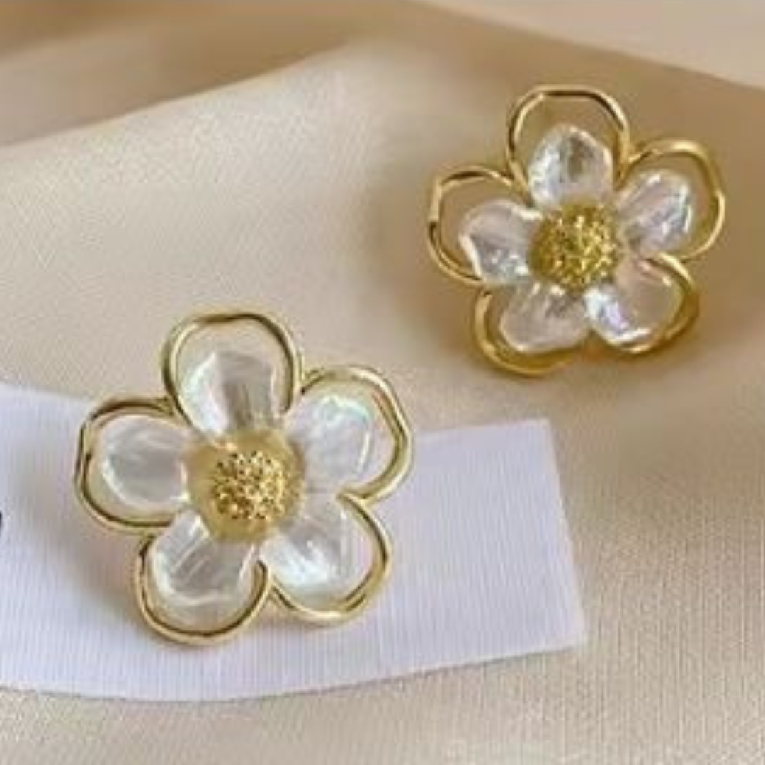 Flower Minimal Earrings