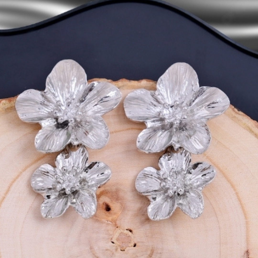 Pretty Flower Silver Earrings