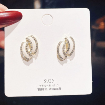 Whirl Stud Jazzy Earrings White