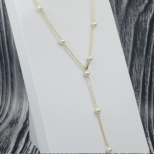 Pearl And Chain Necklace