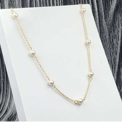 Pearl And Chain Necklace