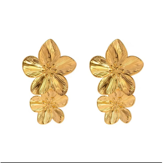 Pretty Flower Golden Earrings