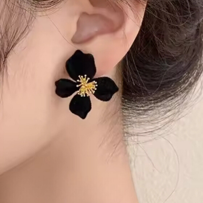 Pretty Flower Earrings Black