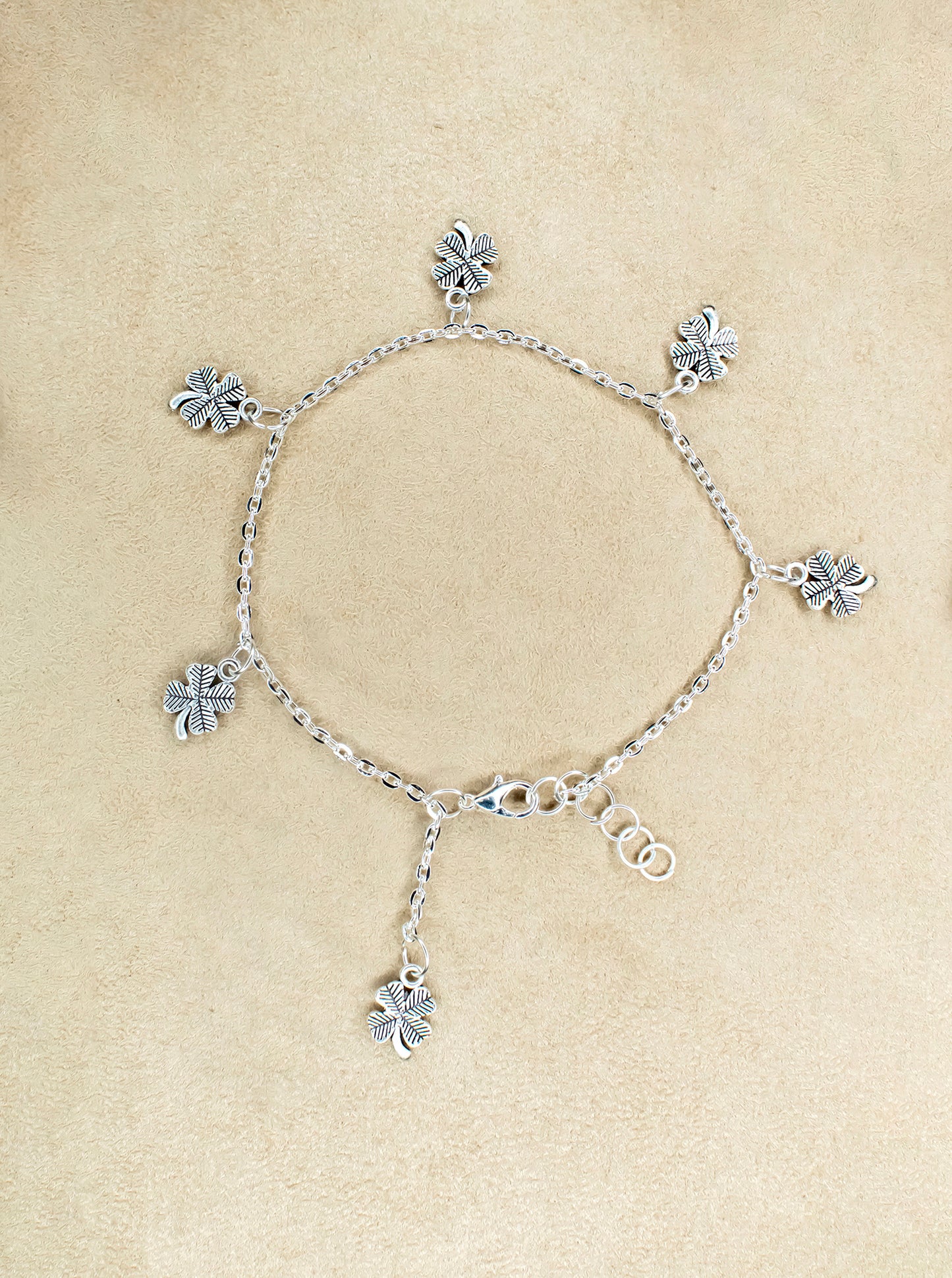 Flower Bracelet : Handmade